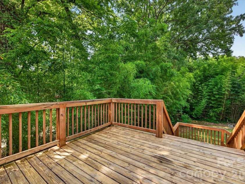 320 3rd Avenue, Gastonia, NC 28054.  MLS# CAR4391503, YatesRealty ID 31891. 