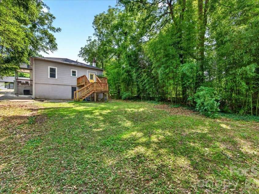 320 3rd Avenue, Gastonia, NC 28054.  MLS# CAR4391503, YatesRealty ID 31891. 