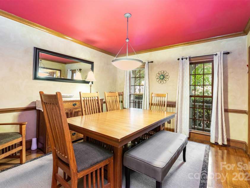 9924 Hanover Hollow Drive, Charlotte, NC 28210.  MLS# CAR4316773, YatesRealty ID 31891. 