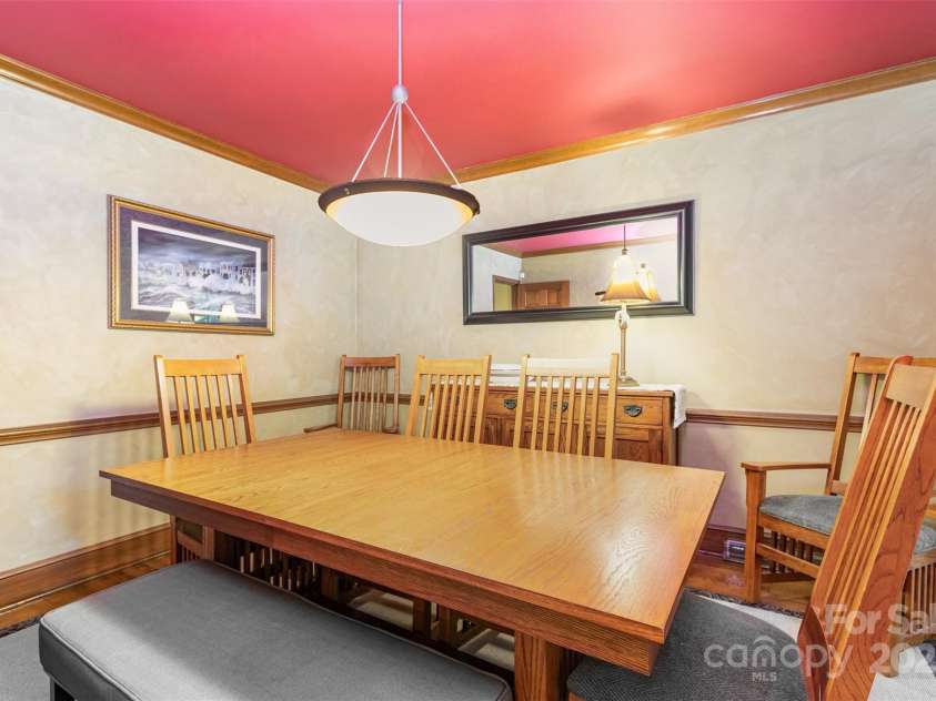 9924 Hanover Hollow Drive, Charlotte, NC 28210.  MLS# CAR4316773, YatesRealty ID 31891. 