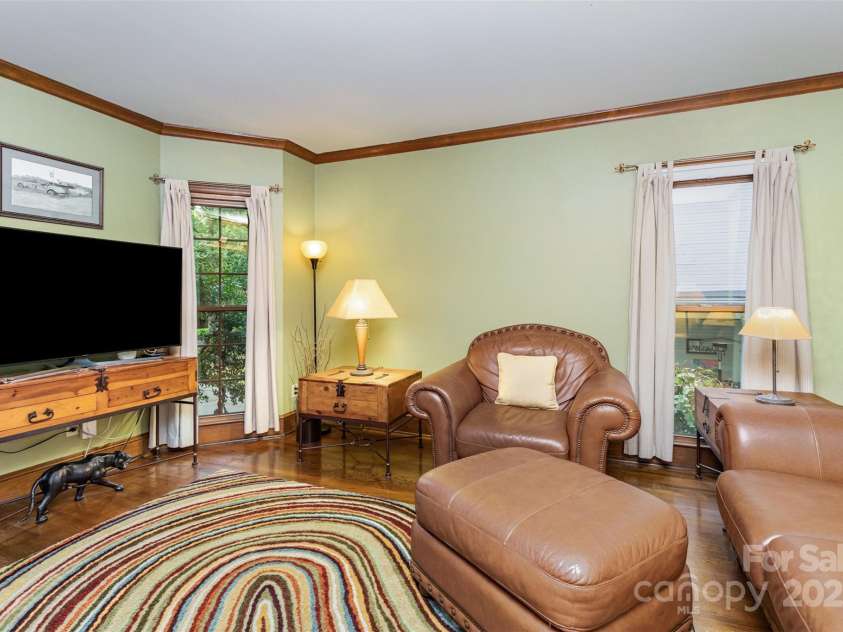 9924 Hanover Hollow Drive, Charlotte, NC 28210.  MLS# CAR4316773, YatesRealty ID 31891. 