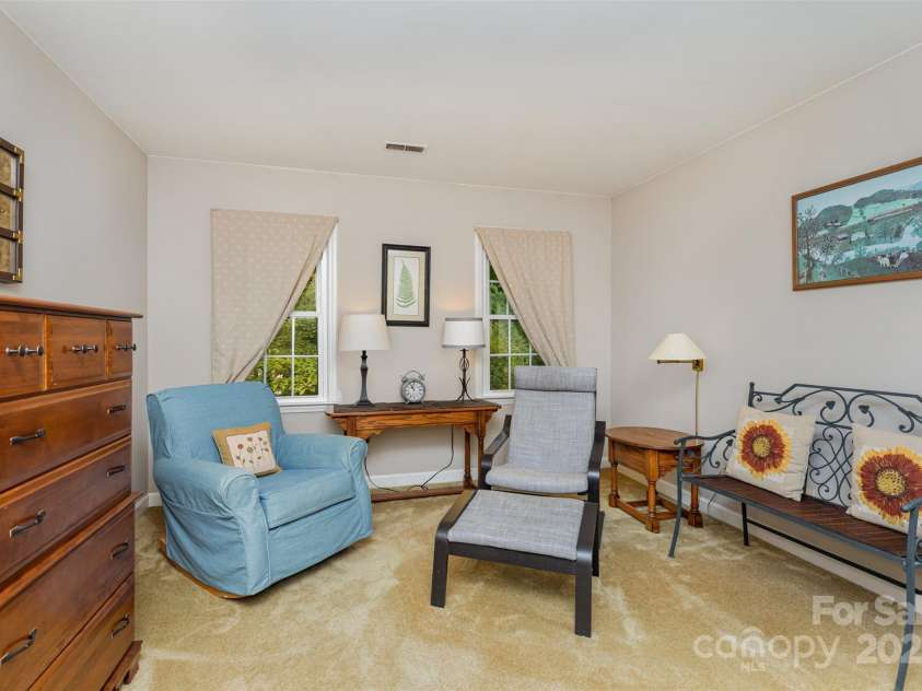 9924 Hanover Hollow Drive, Charlotte, NC 28210.  MLS# CAR4316773, YatesRealty ID 31891. 