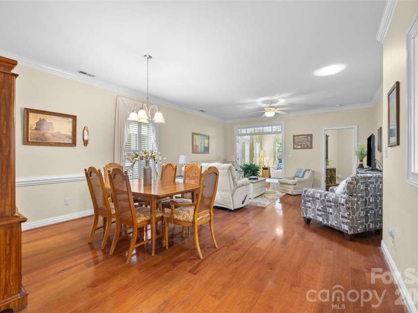 1551 Herlong Court, Rock Hill, SC 29732.  MLS# CAR4388705, YatesRealty ID 31892. Dining