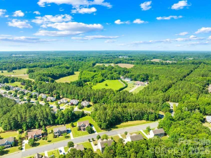 610 Springwood Drive, Waxhaw, NC 28173.  MLS# CAR4391184, YatesRealty ID 31893. 