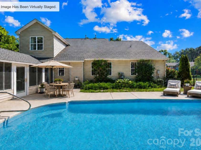 610 Springwood Drive, Waxhaw, NC 28173.  MLS# CAR4391184, YatesRealty ID 31893. 