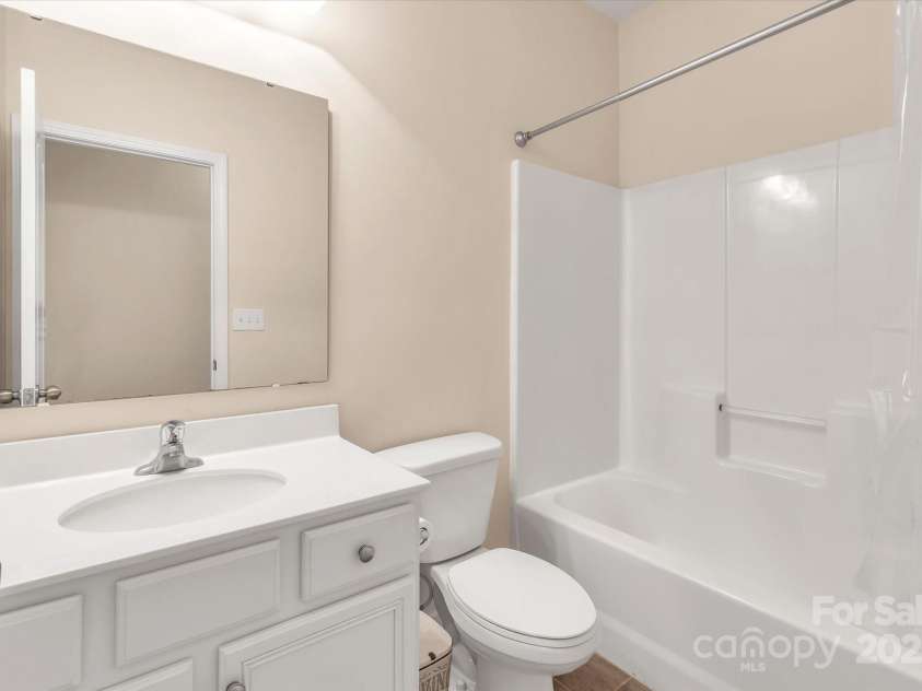 6247 Cloverdale Drive, Tega Cay, SC 29708.  MLS# CAR4290572, YatesRealty ID 31893. 