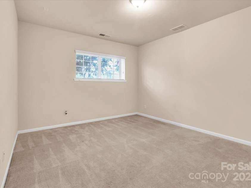 6247 Cloverdale Drive, Tega Cay, SC 29708.  MLS# CAR4290572, YatesRealty ID 31893. 