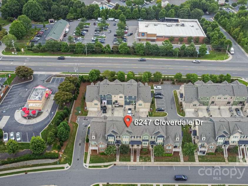 6247 Cloverdale Drive, Tega Cay, SC 29708.  MLS# CAR4290572, YatesRealty ID 31893. 