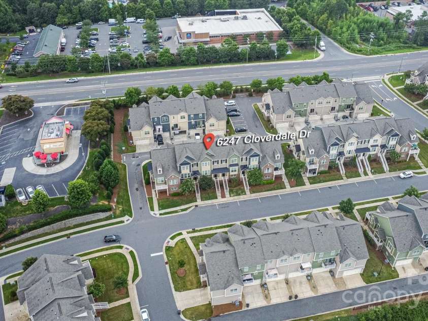 6247 Cloverdale Drive, Tega Cay, SC 29708.  MLS# CAR4290572, YatesRealty ID 31893. 