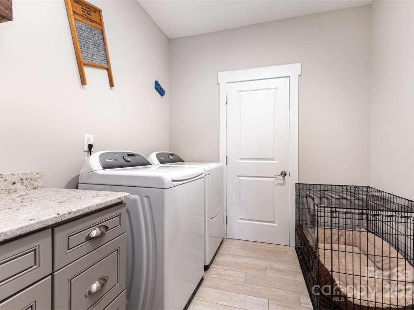 2611 Ranger Island Road, Denver, NC 28037.  MLS# CAR4290507, YatesRealty ID 31894. Laundry Room on Second Floor