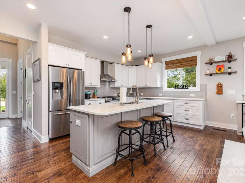 2611 Ranger Island Road, Denver, NC 28037.  MLS# CAR4290507, YatesRealty ID 31894. Open Area Kitchen with Island Seating