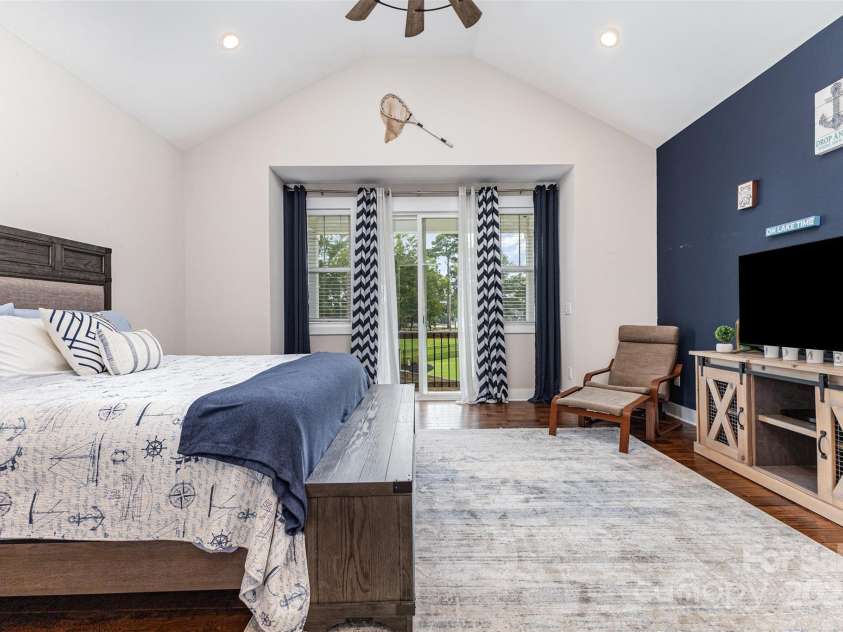 2611 Ranger Island Road, Denver, NC 28037.  MLS# CAR4290507, YatesRealty ID 31894. Primary Bedroom