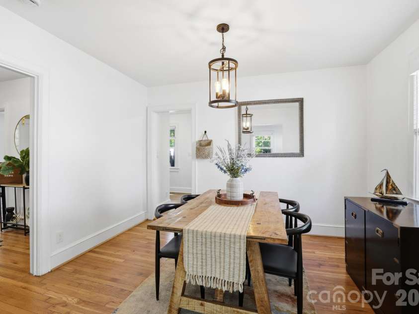3748 The Plaza, Charlotte, NC 28205.  MLS# CAR4384368, YatesRealty ID 31895. Dining Room
