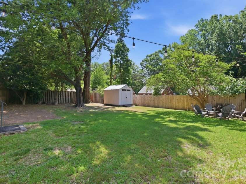 3748 The Plaza, Charlotte, NC 28205.  MLS# CAR4384368, YatesRealty ID 31895. Fully fenced backyard