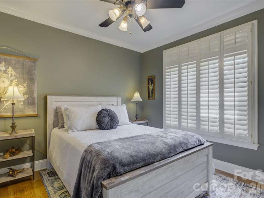 11404 Fernside Drive, Charlotte, NC 28227.  MLS# CAR4392789, YatesRealty ID 31896. 