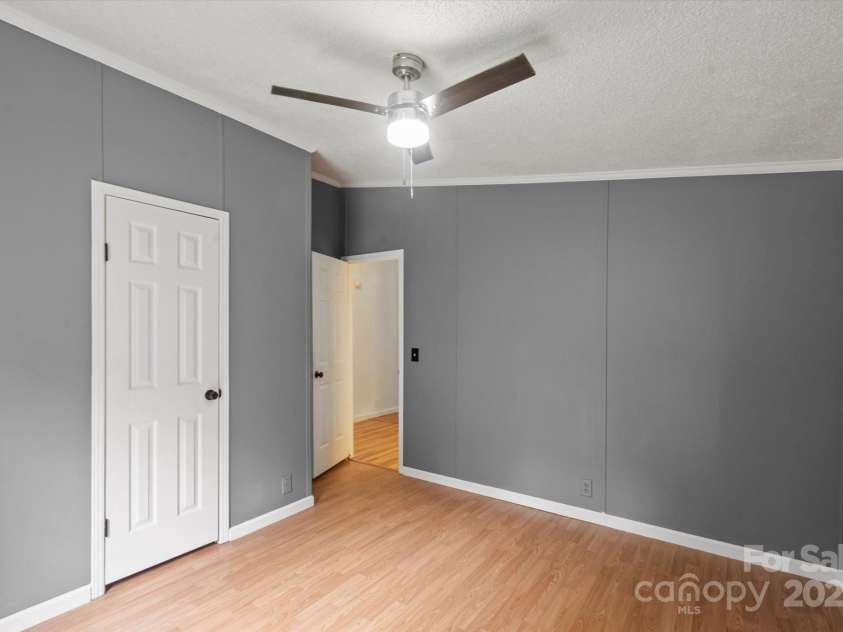 299 Foxtail Heights Drive, Marion, NC 28752.  MLS# CAR4289478, YatesRealty ID 31896. 