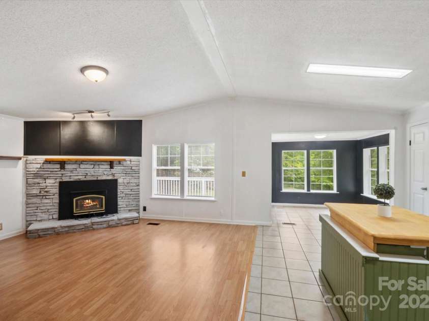 299 Foxtail Heights Drive, Marion, NC 28752.  MLS# CAR4289478, YatesRealty ID 31896. 