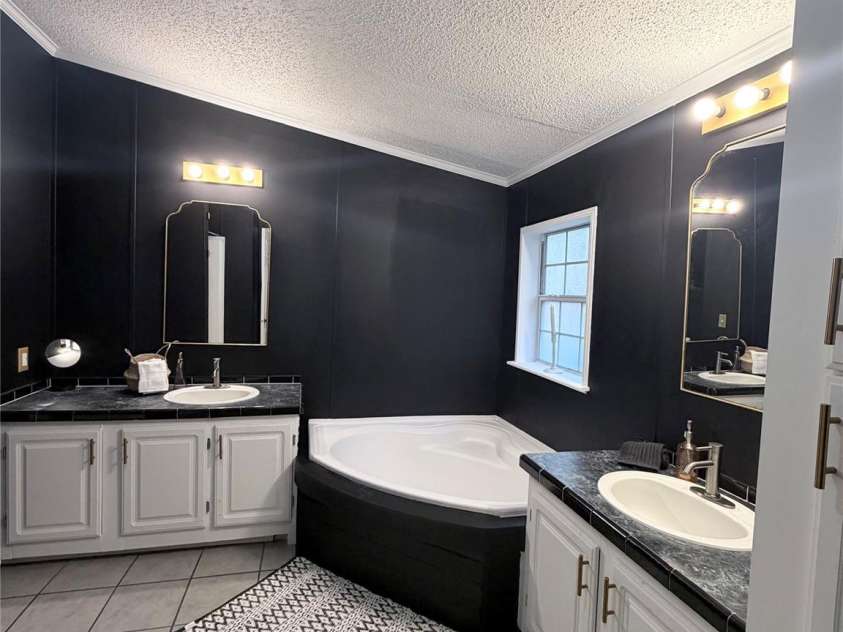 299 Foxtail Heights Drive, Marion, NC 28752.  MLS# CAR4289478, YatesRealty ID 31896. 