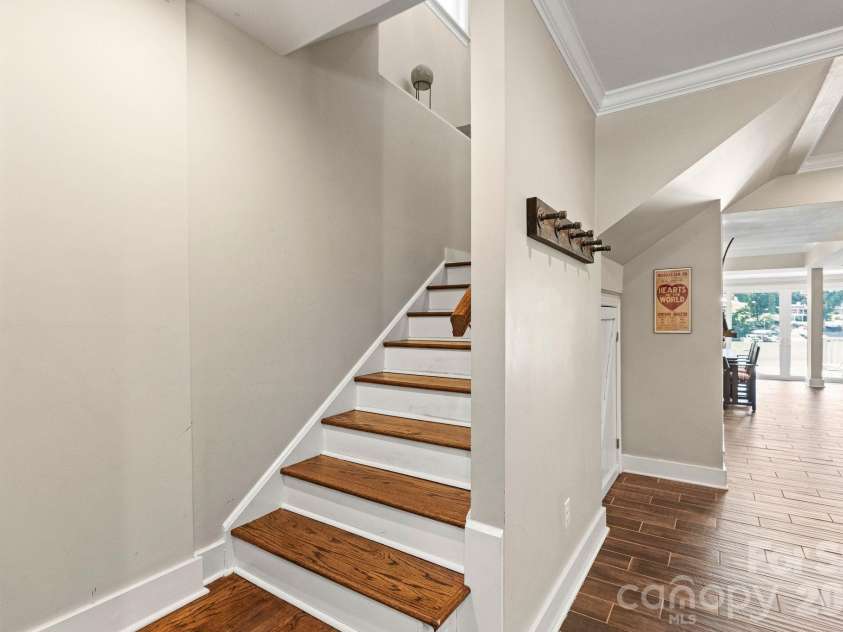383 Sundown Road, Mooresville, NC 28117.  MLS# CAR4385872, YatesRealty ID 31897. 