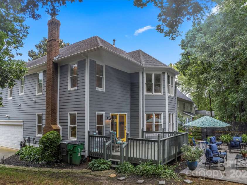 9115 Crofton Springs Drive, Charlotte, NC 28269.  MLS# CAR4289605, YatesRealty ID 31897. Deck