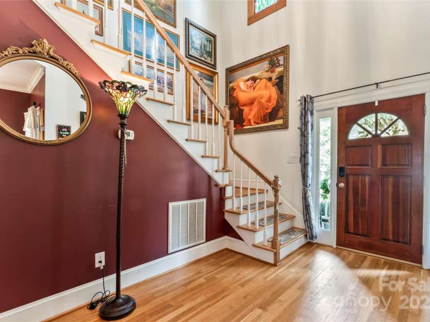 9115 Crofton Springs Drive, Charlotte, NC 28269.  MLS# CAR4289605, YatesRealty ID 31897. Entry