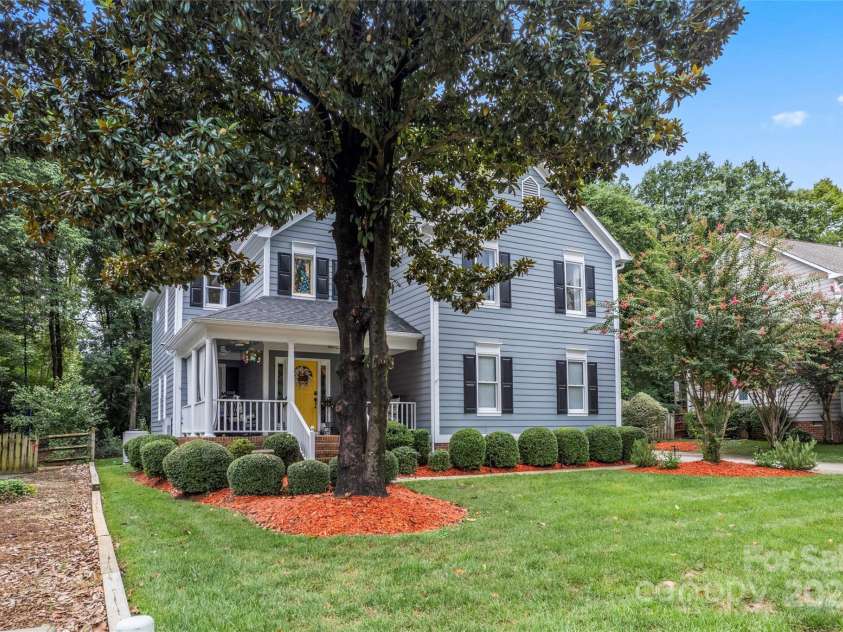 9115 Crofton Springs Drive, Charlotte, NC 28269.  MLS# CAR4289605, YatesRealty ID 31897. Front