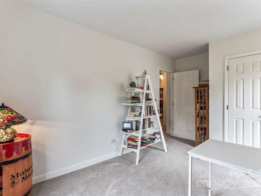 9115 Crofton Springs Drive, Charlotte, NC 28269.  MLS# CAR4289605, YatesRealty ID 31897. Guest Bedroom