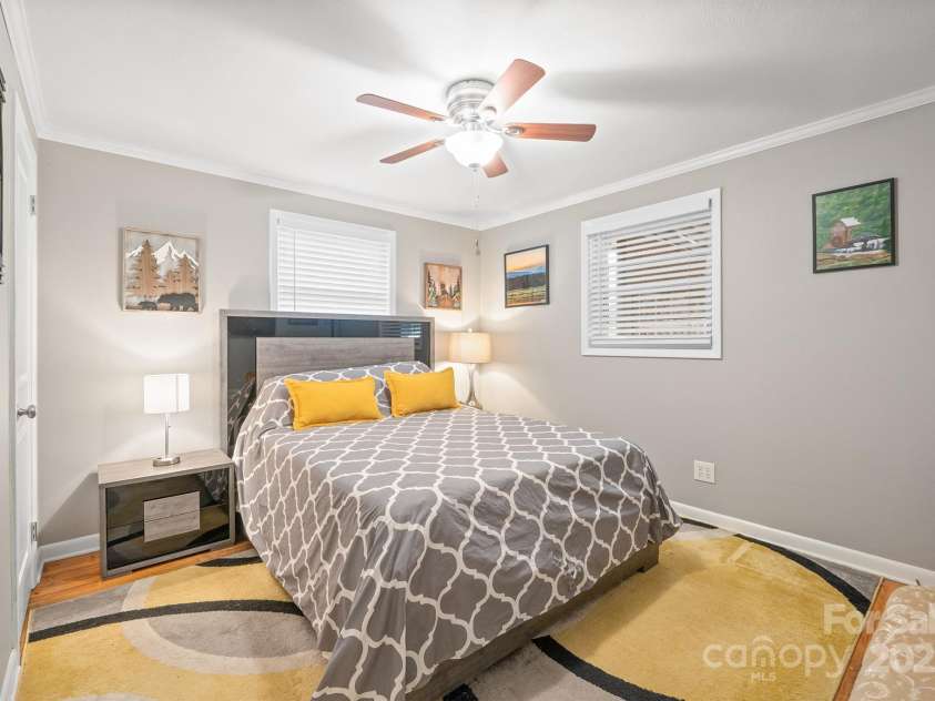 3842 Dowell Street, Hickory, NC 28602.  MLS# CAR4319095, YatesRealty ID 31898. 