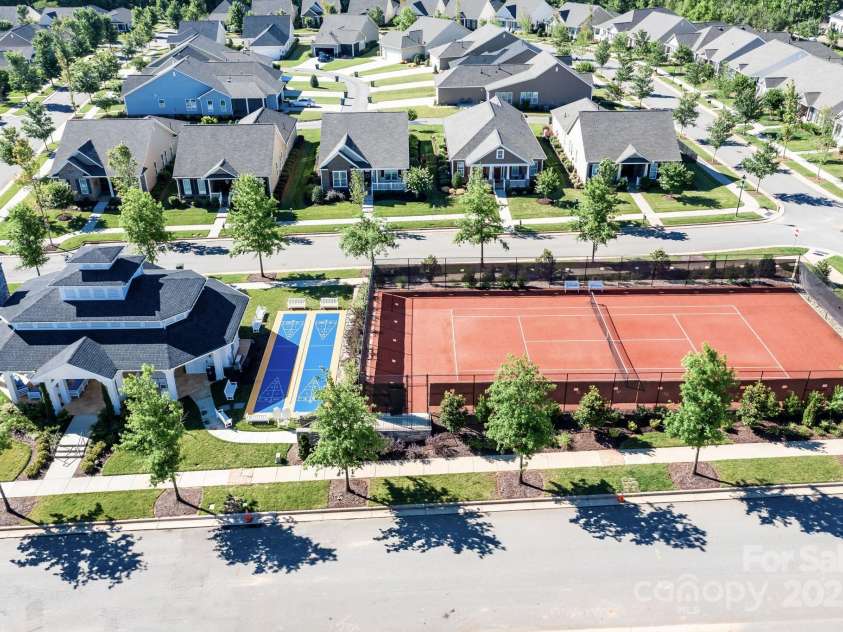 12632 Meetinghouse Drive, Cornelius, NC 28031.  MLS# CAR4287624, YatesRealty ID 31899. 