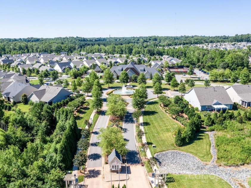 12632 Meetinghouse Drive, Cornelius, NC 28031.  MLS# CAR4287624, YatesRealty ID 31899. Baileys Glen entrance