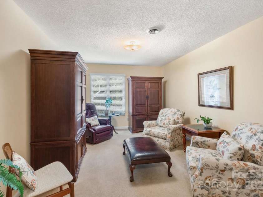 123 Deerlake Drive, Asheville, NC 28803.  MLS# CAR4235089, YatesRealty ID 3190. Bedroom #1 on Main Level