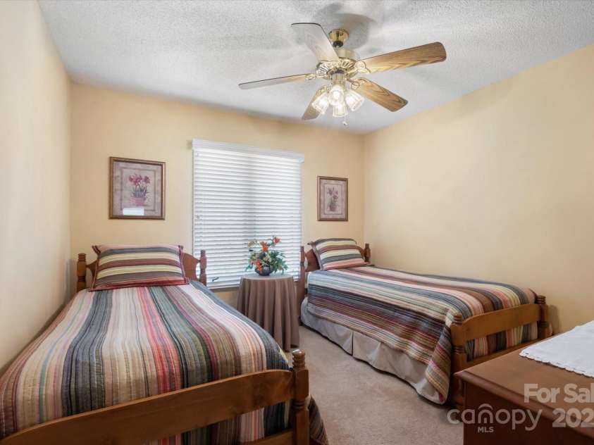 123 Deerlake Drive, Asheville, NC 28803.  MLS# CAR4235089, YatesRealty ID 3190. Bedroom #3