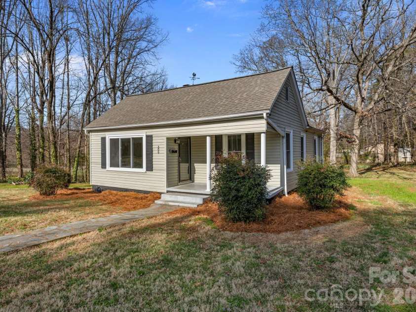 309 Franklin Street, China Grove, NC 28023.  MLS# CAR4351660, YatesRealty ID 3190. 