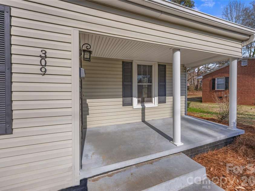 309 Franklin Street, China Grove, NC 28023.  MLS# CAR4351660, YatesRealty ID 3190. 