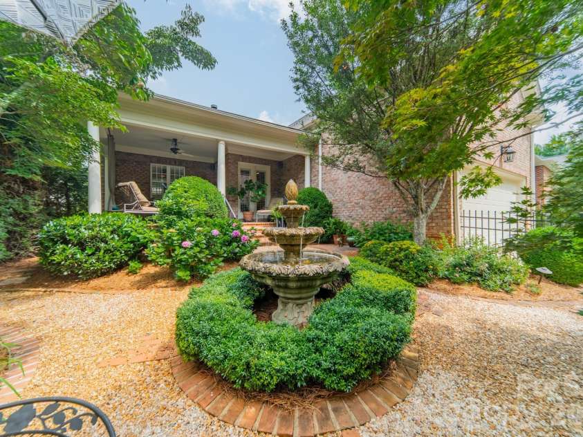 14806 Ballantyne Glen Way, Charlotte, NC 28277.  MLS# CAR4391798, YatesRealty ID 31900. 