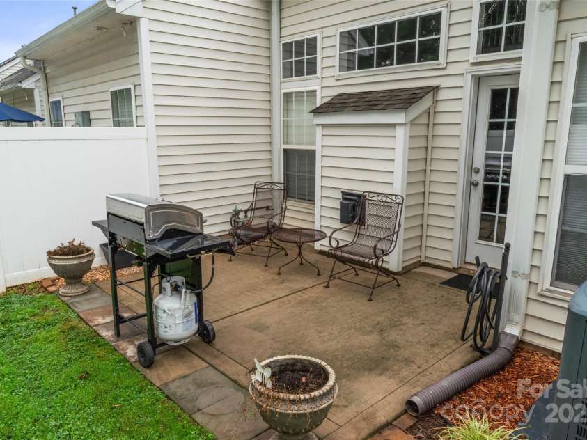 630 Bayou Circle, Clover, SC 29710.  MLS# CAR4284950, YatesRealty ID 31900. Concrete patio with plenty of room for the BBQ
