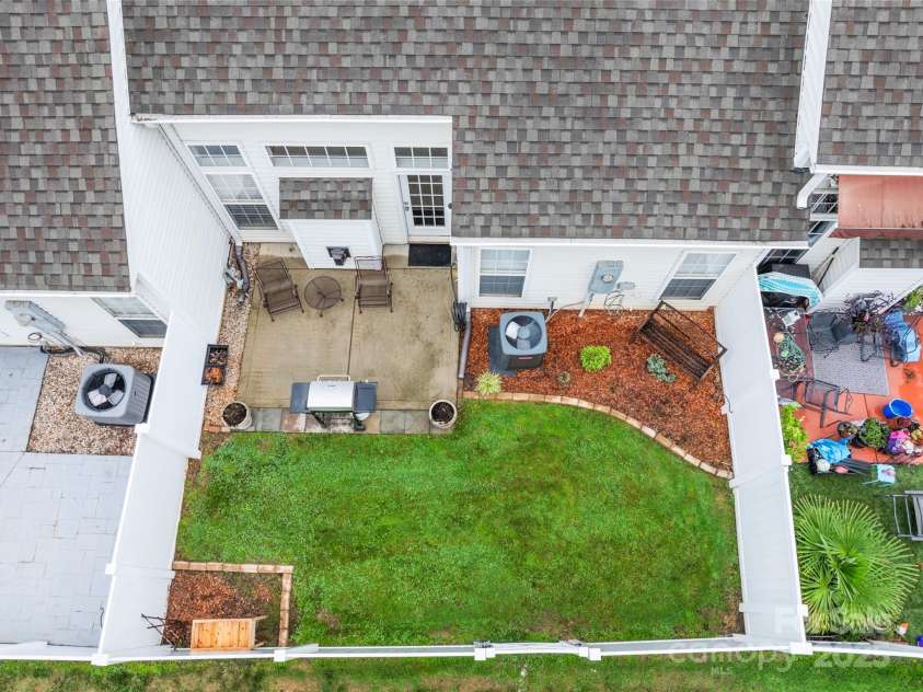 630 Bayou Circle, Clover, SC 29710.  MLS# CAR4284950, YatesRealty ID 31900. Private Back Yard with fence and garden area