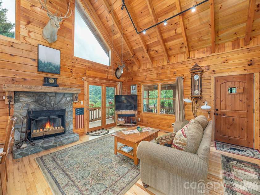193 Valley Creek Drive, Maggie Valley, NC 28751.  MLS# CAR4395391, YatesRealty ID 31901. 