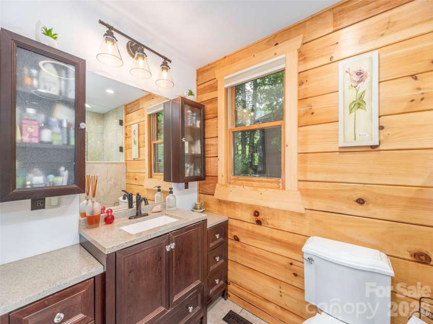 193 Valley Creek Drive, Maggie Valley, NC 28751.  MLS# CAR4395391, YatesRealty ID 31901. 