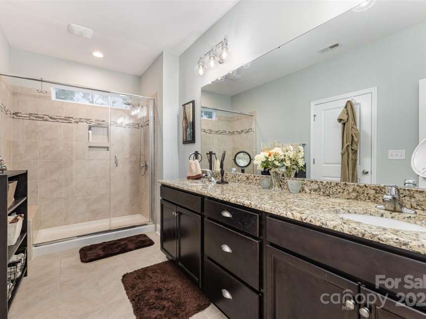 2100 Black Forest Cove, Concord, NC 28027.  MLS# CAR4285883, YatesRealty ID 31901. Primary Bath