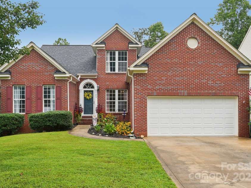 202 Winterbell Drive, Mooresville, NC 28115.  MLS# CAR4286738, YatesRealty ID 31902. 