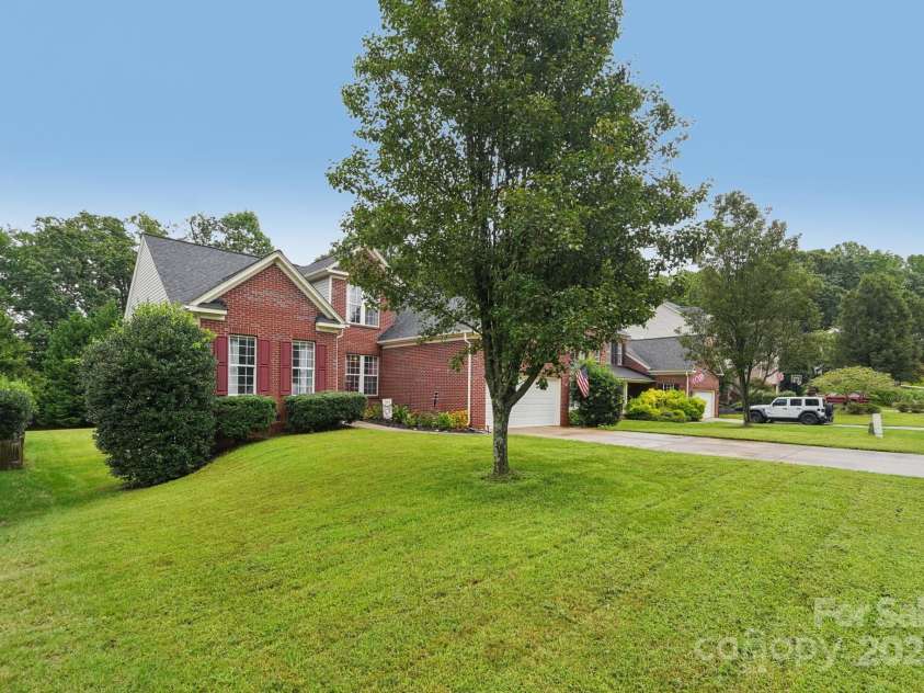 202 Winterbell Drive, Mooresville, NC 28115.  MLS# CAR4286738, YatesRealty ID 31902. 