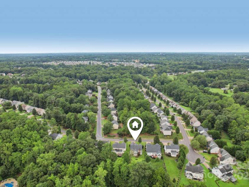 202 Winterbell Drive, Mooresville, NC 28115.  MLS# CAR4286738, YatesRealty ID 31902. 