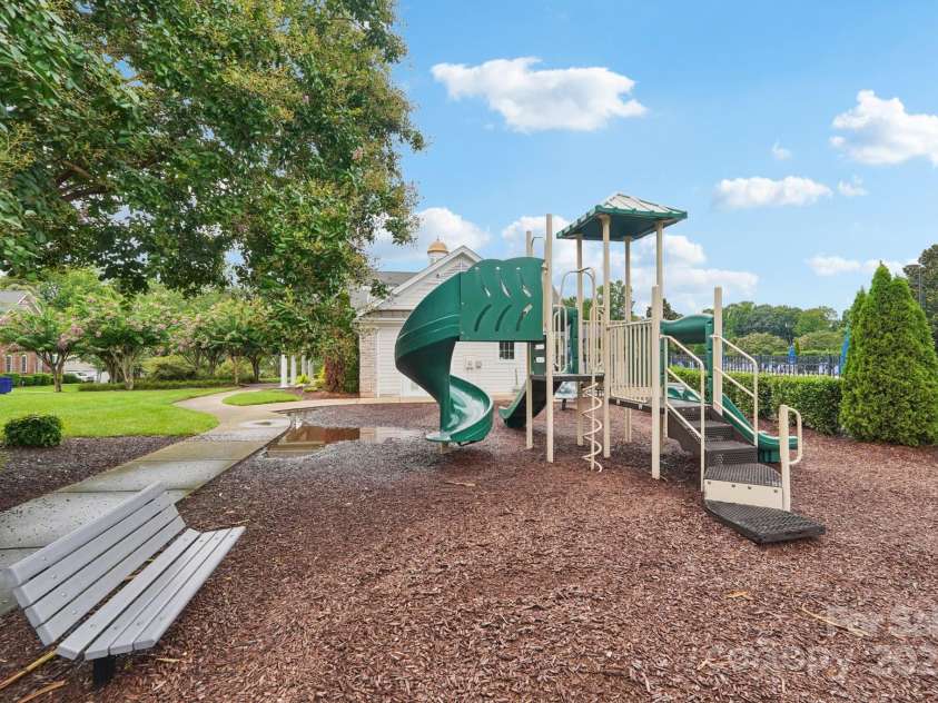 202 Winterbell Drive, Mooresville, NC 28115.  MLS# CAR4286738, YatesRealty ID 31902. 