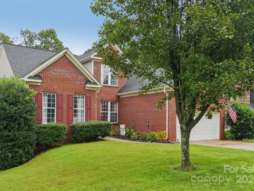 202 Winterbell Drive, Mooresville, NC 28115.  MLS# CAR4286738, YatesRealty ID 31902. 
