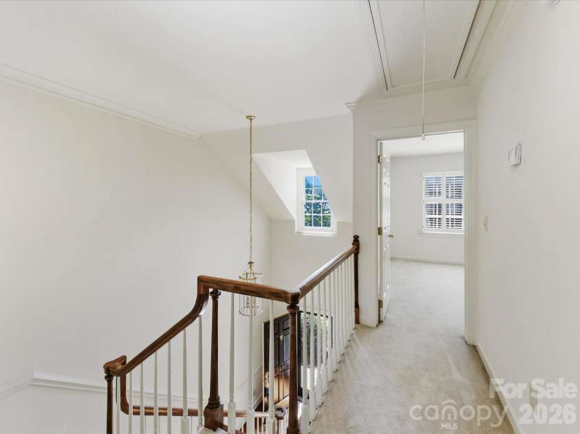 2831 Sharon View Road, Charlotte, NC 28210.  MLS# CAR4391575, YatesRealty ID 31902. 