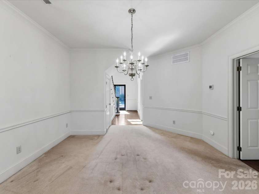 2831 Sharon View Road, Charlotte, NC 28210.  MLS# CAR4391575, YatesRealty ID 31902. Dining Room