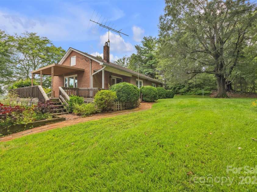 585 Rocky Springs Road, Taylorsville, NC 28681.  MLS# CAR4282569, YatesRealty ID 31903. 