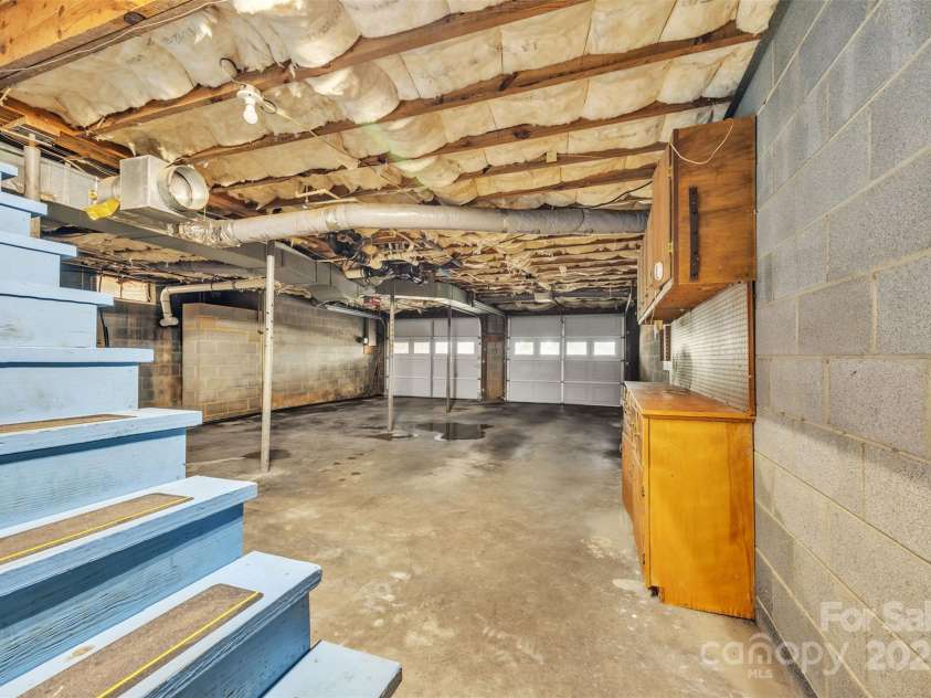 585 Rocky Springs Road, Taylorsville, NC 28681.  MLS# CAR4282569, YatesRealty ID 31903. 