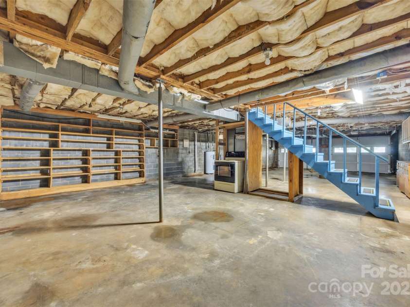 585 Rocky Springs Road, Taylorsville, NC 28681.  MLS# CAR4282569, YatesRealty ID 31903. 